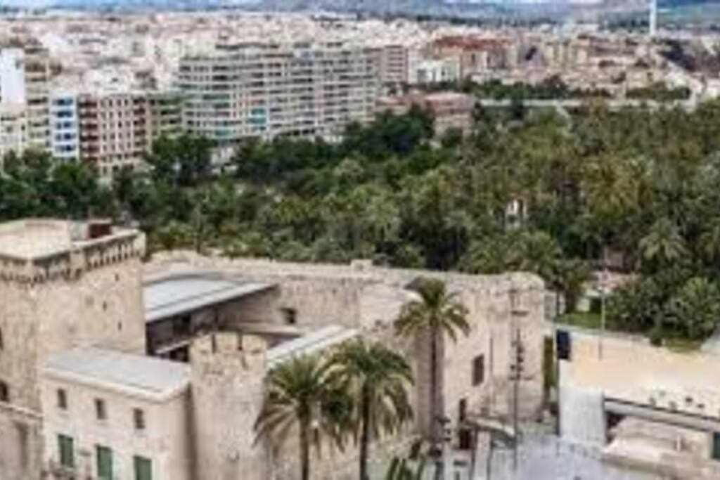 Allotjament i esmorzar Stylish Rooms- Centro- *